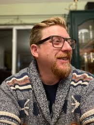 Wade Hewitt's Instagram, Twitter & Facebook