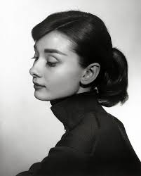 Shooting Film Beautiful Black And White Portraits Of Famous People By Y In 2020 Black And White Photography Portraits Black And White Portraits Black And White People