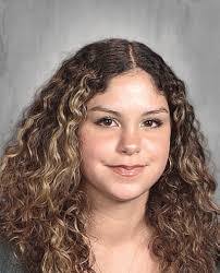 Diana Hinkle's Instagram, Twitter & Facebook