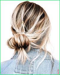 Low Messy Bun Style Hair Blonde Hair Easy Long Hair Idea Ideas Inspiration Highlights Baylage Bobb Long Hair Styles Hair Styles Messy Bun Hairstyles