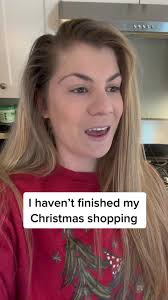 Christmas Shopping Procrastination: A Banana Cream Dilemma