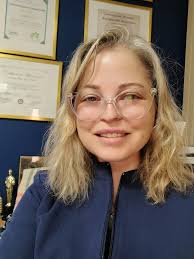 Congratulations to our 2024 Class of the Chamber's Minority Business  Accelerator Program, presented by Marsh McClennan Agency! Please join us in  celebrating Gloria Bailey, Glo's Rentals