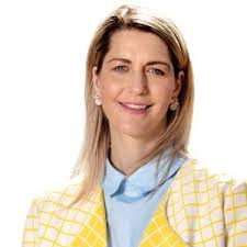 Ashley paints himself out of a corner