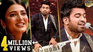 musical performance by Alwin Wong Ru Kiet, song titled "Rapuh", by Opick.