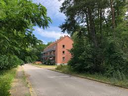 Mehr anerkennung, mehr spaß, mehr flexibilität, mehr gehalt und einen arbeitgeber, der sich für sie stark macht. 3 Zimmer Wohnung Zu Vermieten Strasse Der Arbeit 43 04936 Brandenburg Schlieben Mapio Net