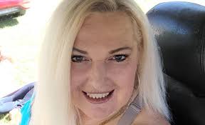 Unfortunately for the duo, it doesn't look good. Does 90 Day Fiance Star Angela Deem Have A New Handsome Man