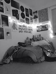 34 Reference Of Dorm Room Aesthetic Dark In 2020 Grunge Bedroom Aesthetic Bedroom Hipster Bedroom
