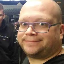 Patrick Günther (@MarvinGS)