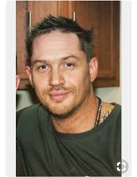 Mary Hindle (0ybzfkk94nhsgjj)