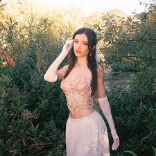 Dainty Wilder – dioosas