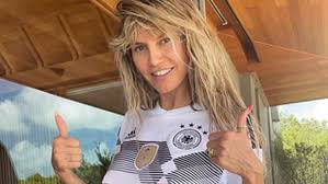 She appeared on the cover of the sports illustrated swi. Heidi Klum Supports Germany With Underboob Testing Censorship Rules Marca