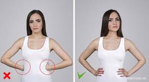 Gunakan pakaian seragam supaya foto keluarga semakin kece. 14 Trik Berpose Ini Akan Buat Anda Tampak Lebih Kurus Dalam Foto Lifestyle Liputan6 Com