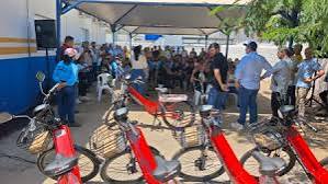 Prefeitura de C&aacute;ceres entrega 40 bicicletas el&eacute;tricas aos Agentes de Combate &agrave;s Endemias - Prefeitura Municipal de C&aacute;ceres