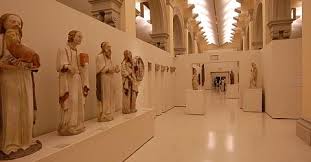 It's an architectural jewel of catalan art nouveau, the only concert venue in this style to be listed as a world heritage site by unesco. Museum Nacional D Art De Catalunya Mnac