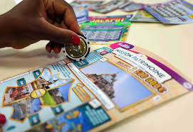 Le jeu de cochon est un jeu de poche. La Francaise Des Jeux Relance Son Celebre Jeu De Grattage Dede