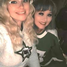 Today's babysitting duties also include: 🐸🐸 Toad 🐝🥣 Bibble (Bee Bowl)  🐷🐷 Fat Bessie 🐝🐝 Vivian (Bumble Bee)