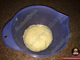 مقادير وطريقة عمل عجينة البيتزا بالصور بدون أي غلطة Food Cooking Desserts