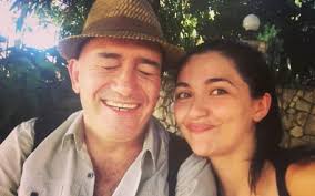 I have the heart too that will see them through. Jose Raposo Faz Bonita Declaracao De Amor A Sara Barradas Continuo Fascinado Com O Teu Ser Vip Pt