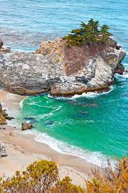 Female Packing List For California In Fall Autumn September October November Stylish Packing Lists Female Packing List Beautiful Places To Travel Beach Trip
