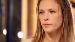 Lorie pester a repris le chemin du tournage de demain nous appartient à sète le 14 décembre 2021. Lorie Pester Son Lien Etroit Avec Un Acteur De Demain Nous Appartient