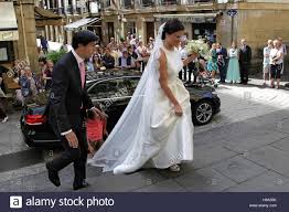 Hier findest du alles, was gerade angesagt ist und bekommst inspiration. Letizia Von Spanien 2004 Konigliche Hochzeitskleider Abendkleid