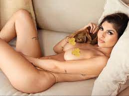 Yeliz Koc zeigt sich hüllenlos im aktuellen Playboy - Sexy national --  VOL.AT