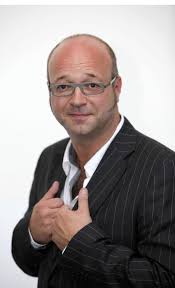 Het personage wordt gespeeld door chris van tongelen. Bart Is Gestorven Zoals Hij Wou Het Nieuwsblad Mobile