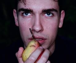 Plane Jane poserar som en kille, 2018 före Drag Race ✨ : r/rupaulsdragrace