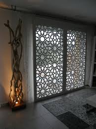 Moucharabieh D Occasion Ou Trouver Des Moucharabiehs Pas Chers Idee Entree Maison Interieur Restaurant Japonais Deco Marocaine