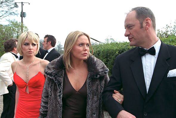 Emmerdale fans 'work out' who kills Jimmy King and it's not Sadie - AOL