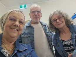 Hello and Good Sunday Morning Robin Trower, Bill and Diana Lordan, Steve  Tippett, Lisa, Laura, Wendy, Bill Ramsey and Everyone in the Group have a  Rockn Sunday.