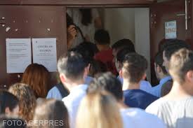 Marți a început prima probă a examenului de bacalaureat, cu verificarea competenţelor de comunicare în limba română, echivalenta fostei probe orale la limba română. Bac 2019 Examenul De Bacalaureat A Inceput Luni Cu Proba OralÄƒ La Limba RomanÄƒ Reguli Modele De Subiecte È™i InterdicÈ›ii In Sala De Examen Sparknews Ro