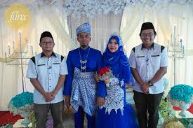 .tak sedar ustaz elyas ismail, ustaz elyas ismail solat tanpa ilmu adakah allah terima, 31 ogos 2019 perjuangan belum selesai ustaz ilyas bin ismail, 30 hidup mesti ada taqwa ustaz elyas ismail, 07 cabaran umat masa kini ustaz dato kazim elias, ustaz dato kazim elias ᴴᴰl talam 2 muka belakang. Deejay Kahwin Murah Di Kajang The Junx