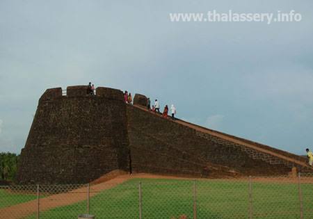 THALASSERY - List of Tourist places to visit in and around Thalassery