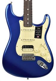 Fender american ultra stratocaster electric guitar, maple modeled directly after vintage stratocasters, from the strat's inception in 1954 all the way through. Fender American Ultra Stratocaster Hss In Cobra Blue Us20037258