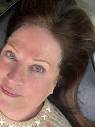 Anyone do lashes in strathmore?