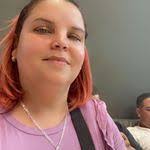 Betty Ovalles's Instagram, Twitter & Facebook