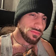 It's so difficult to find a skate crew. Friends in general tbh