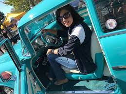 Good Times At The New Dorp Lane Classic Car Show Statenisland Classic Car Show Car Show Classic Cars