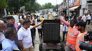 Minister inspects Connaught Place flooding site; AAP alleges cover-up in desilting works
