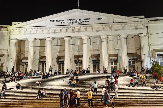 The Asiatic Society, Horniman Circle and Flora Fountain: The Heart of Mumbai's Fort Area – Travelously yours