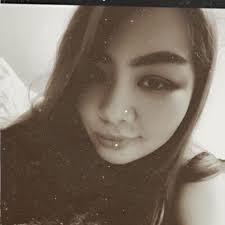 Who misses shopping in UNIQLO? 🙋‍♀️ Stay tuned as Jose Mari Chan and Moira  Dela Torre unveil a holiday shopping guide