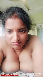South Indian aunty ki big boos ki xxx nude pics - Aunty Nude Photos
