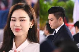 Đỗ Thị Hà dát đồng hồ tiền tỷ xuất hiện bên anh nhà Viết Vương