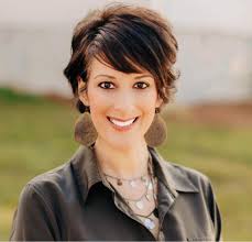 I decided to try LYNN's NAILS in Kernersville from a previous post from  Kville 411. I highly recommend this salon. Very friendly owners, reasonable  prices & excellent quality of services. Located in