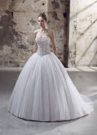 La nostra selezione di abiti da sposa principessa soddisfa tutti i gusti. Pin Su Abiti Da Sposa