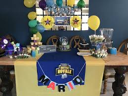 Mesa De Postres De Fortnite Mesa De Postres Mesas Postres