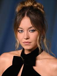 Milly Alcock stuns for the 2025 Academy Museum Gala. 📸