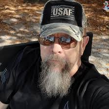 What do yall do with mean hens??? Like she's mean to any other hen I try to  put in the flock.. the one she's been with for MONTHS she'll just randomly  attack...