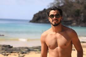 Rodrigo simas (born rodrigo sang simas, january 6, 1992) is a brazilian actor. Chilli Beans Rodrigo Simas Curtindo A Casaneuronha E Facebook